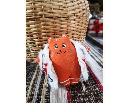 Fatty Cat in a sheepskin mantle (red)